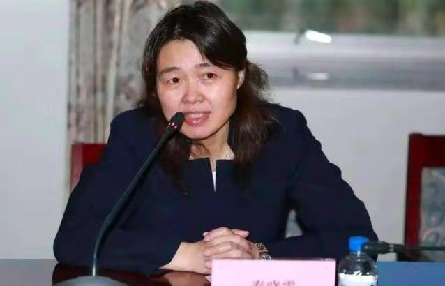 男女边摸边吃奶边做爰动漫